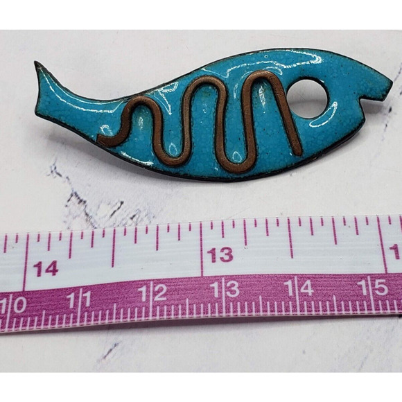 Blue Handmade Vintage Art Deco Blue and Pewter Small Enameled Fish Pin Brooch - Picture 3 of 4
